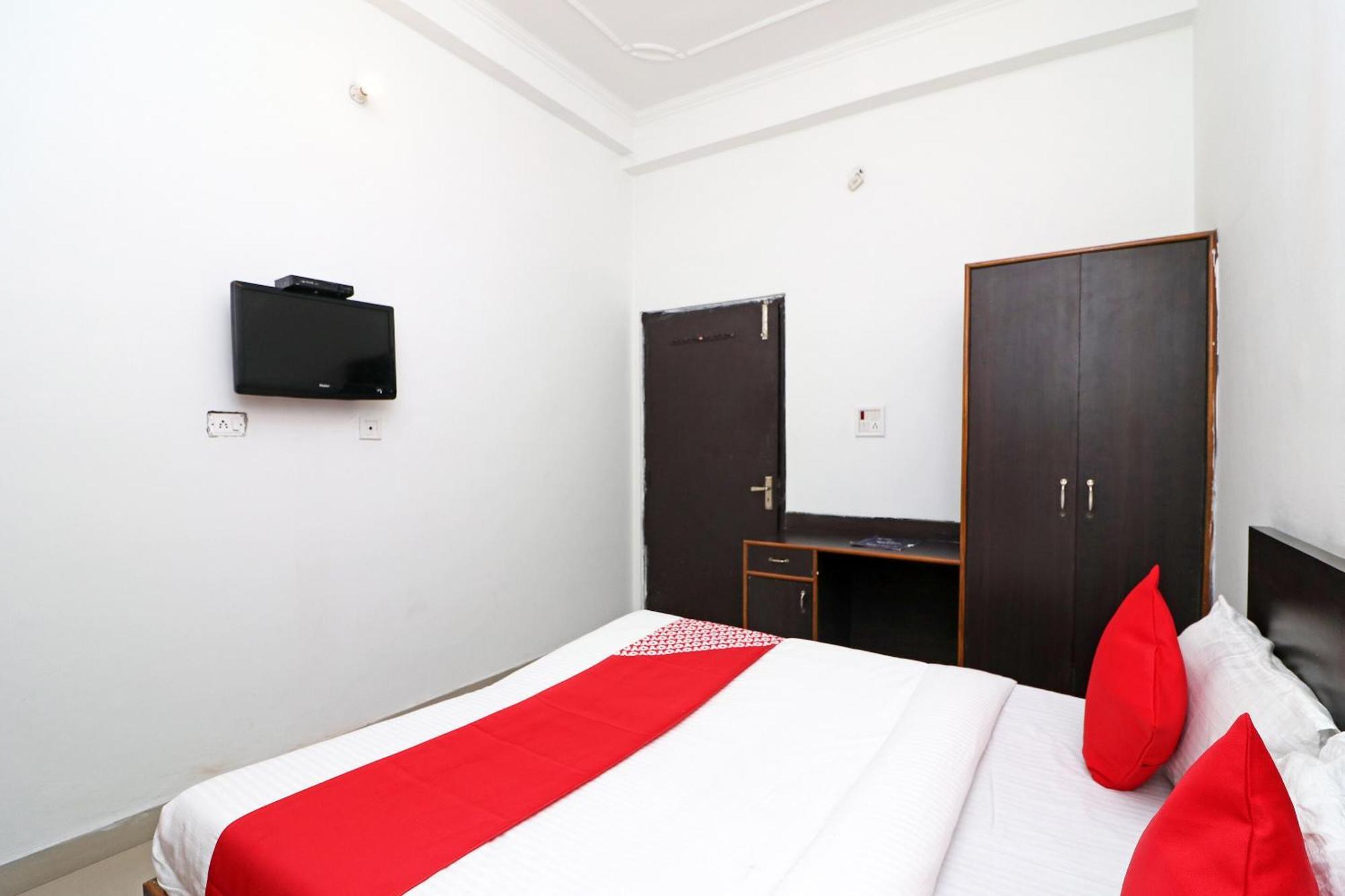 Hotel O Mid Town Ojus Tower Rudrapur 外观 照片